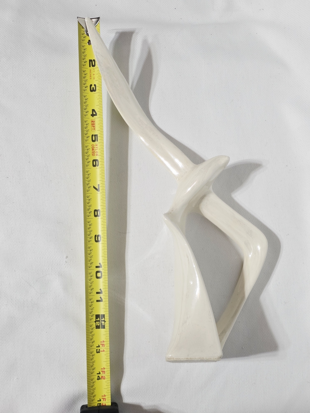 Vintage Mid-Century Modern Ceramic Figurine - Minimalist "Bird in Flight" - Picture 4 of 13